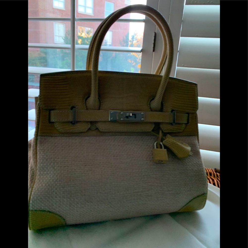 Flawless Rare Kwanpen Vintage ReptileTweed Handbag